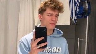 娱乐吃瓜解说博主是谁,揭秘博主背后的故事